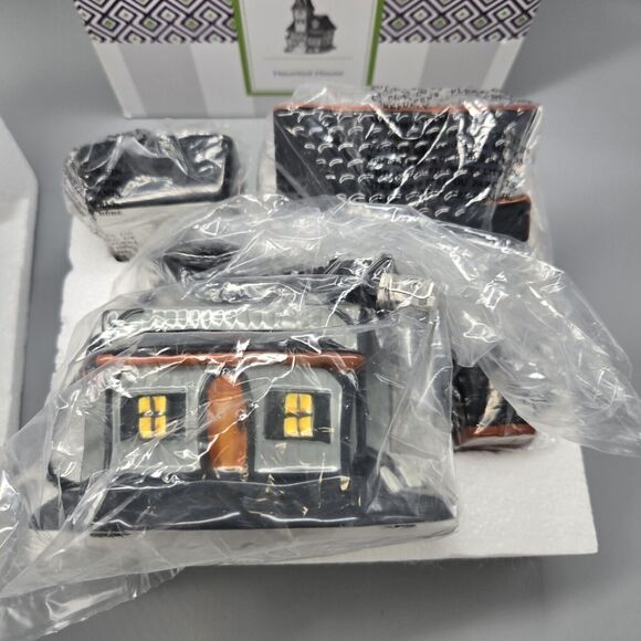 Scentsy Haunted House Element Warmer ~ 2015 ~ Retired - Picture 8 of 12